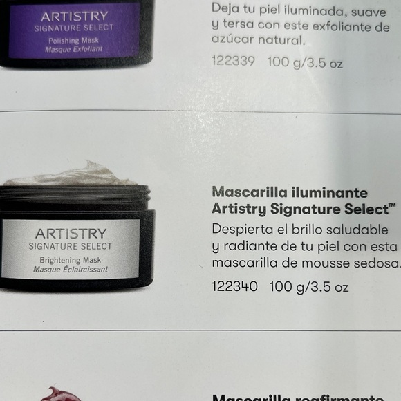Artistry Signature Select Brightening Mask - Silver and Black - Picture 5 of 5